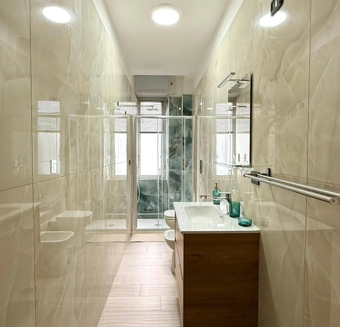 Cozy Central Apartment Napoli Italy