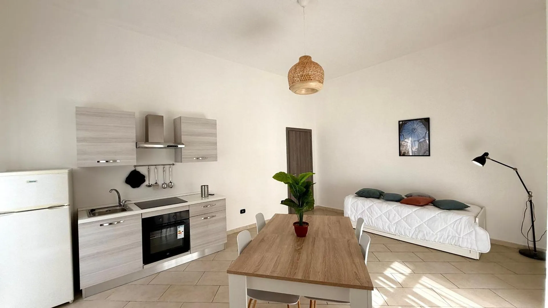Cozy Central Apartment Napoli