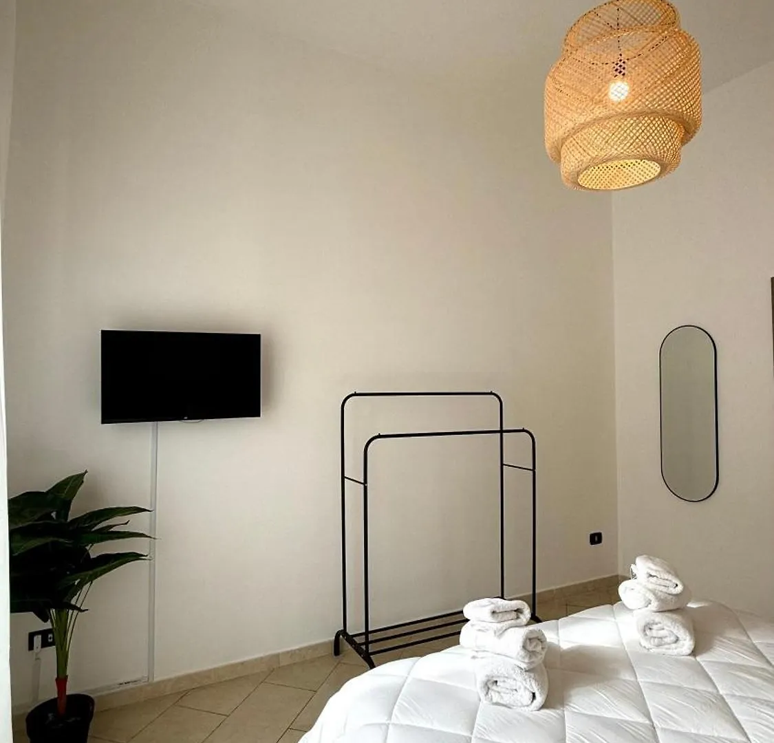 Cozy Central Apartment Napoli 0*, Naples