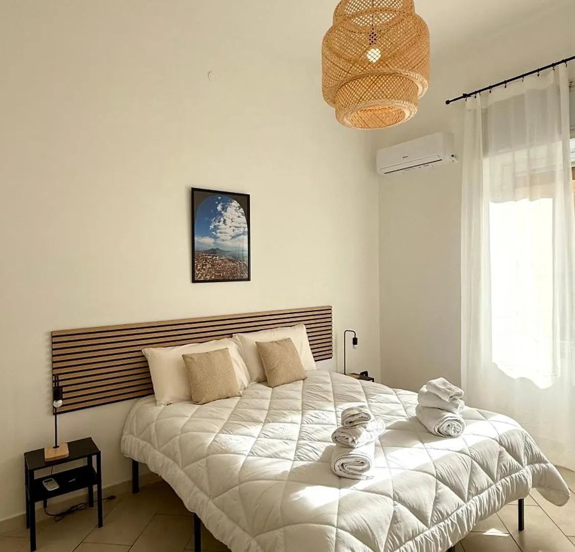 Cozy Central Apartment Napoli 0*, Naples Italy