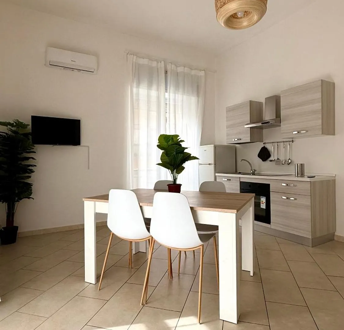 Cozy Central Apartment Napoli Italy